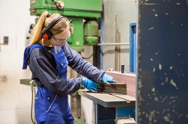 secondary operations in powder metallurgy - deburring